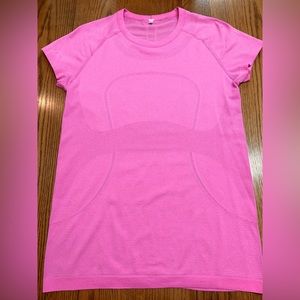 LULULEMON Swiftly Tech short sleeve shirt
